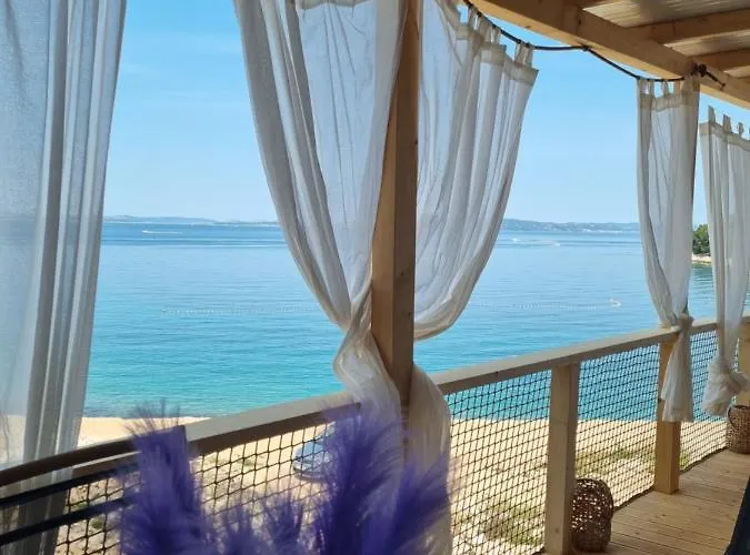 La Vista 홀리데이파크 *